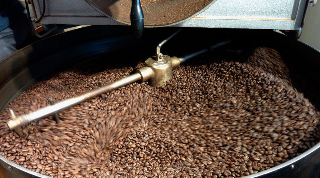 Kaffeebohnen werden geröstet