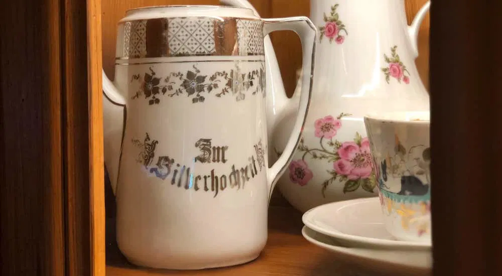 Kaffeekanne mit Prägung