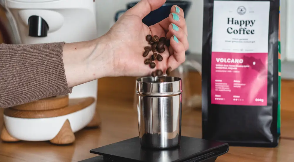 Kaffeewaage Bohnen abwiegen