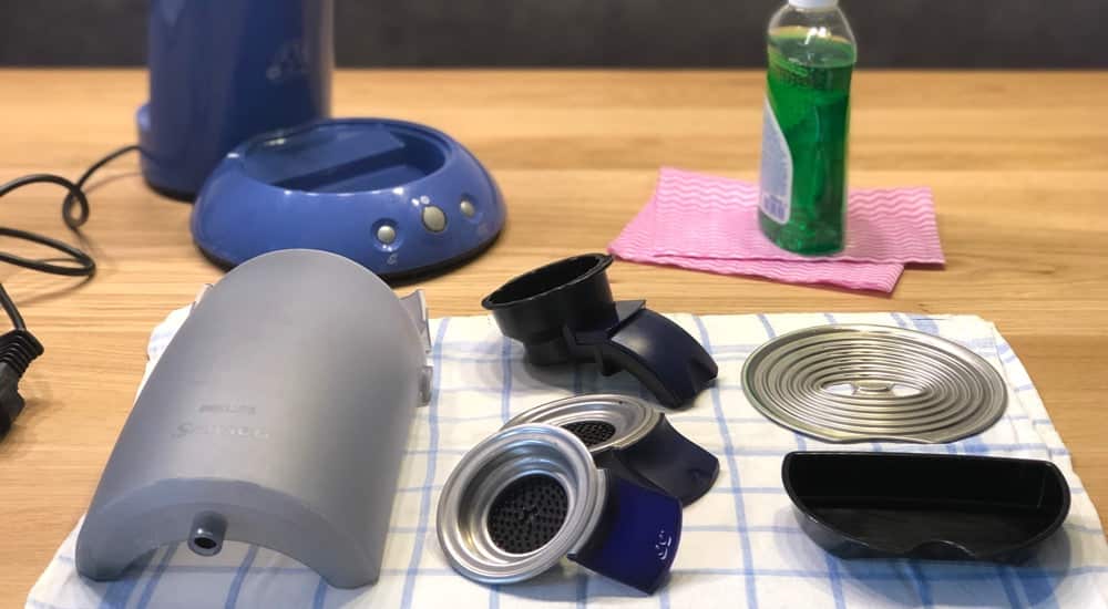 Kaffeepadmaschine - Einzelteile reinigen
