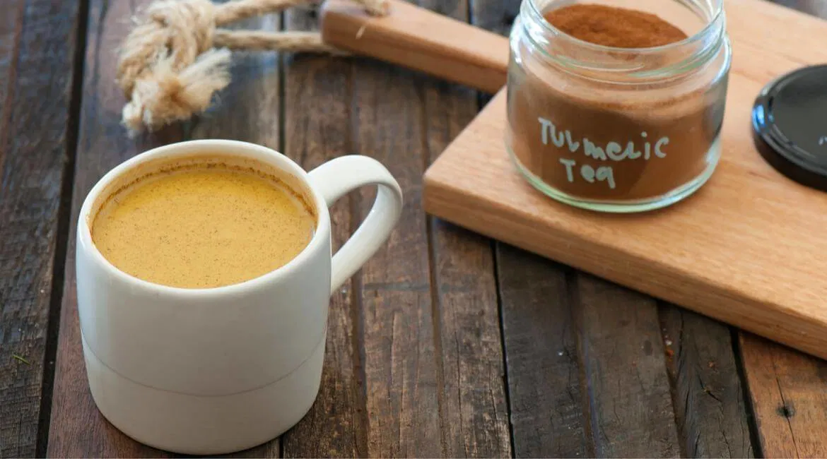 Goldene Milch: Was der gesunde Kurkuma Drink für Körper und Seele tut