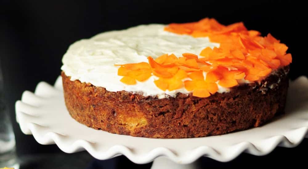Carrot Cake - Rüblikuchen - Möhrenblumen