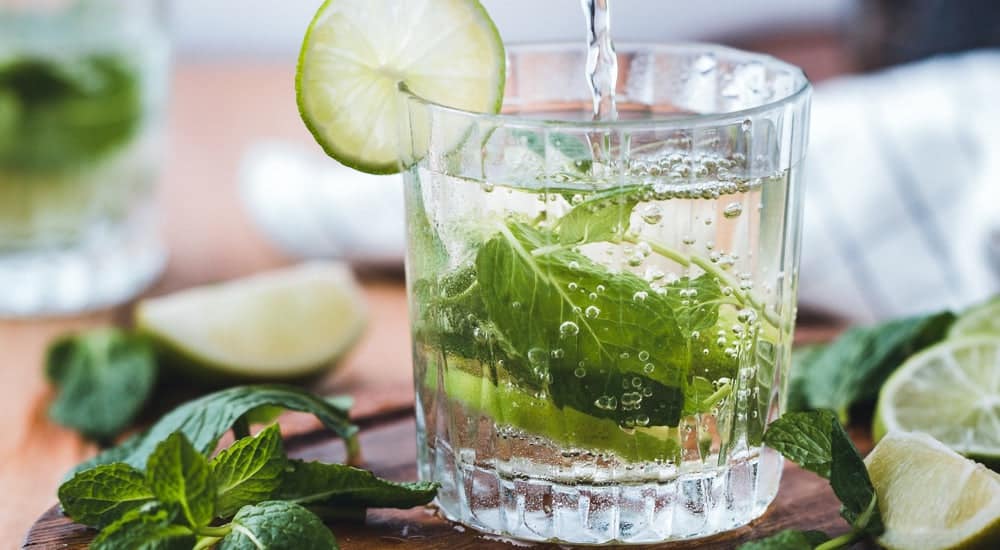 Pfefferminztee Limonade