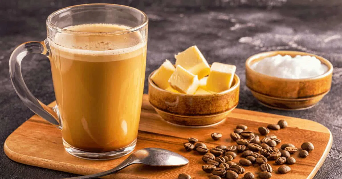 Bulletproof Coffee: Wie gesund ist der fettige Wundertrank wirklich?