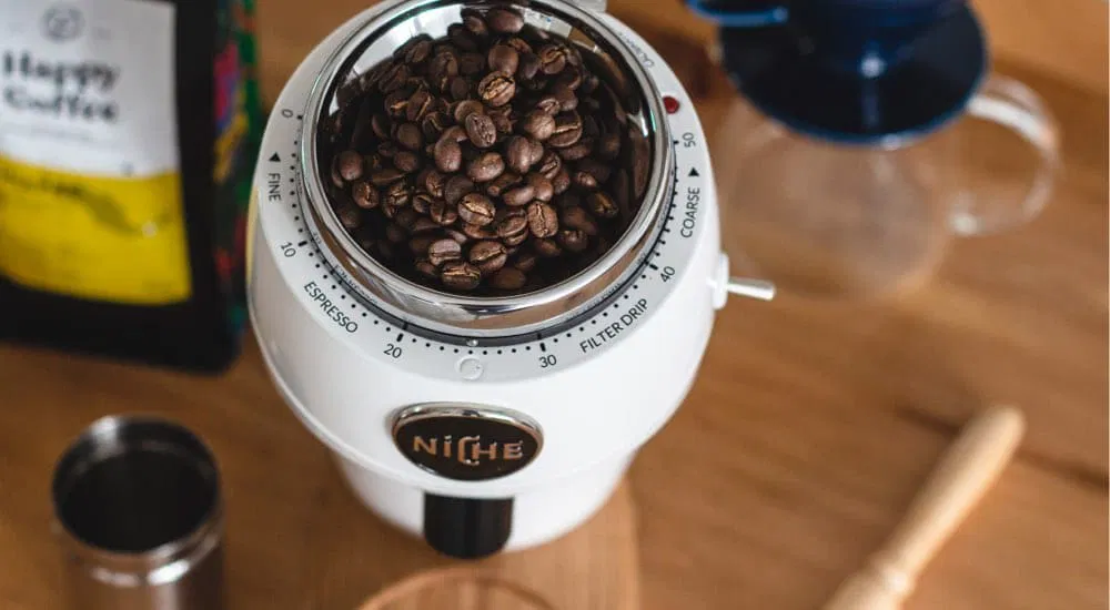 Säurearmer Kaffee - Bohnen mahlen