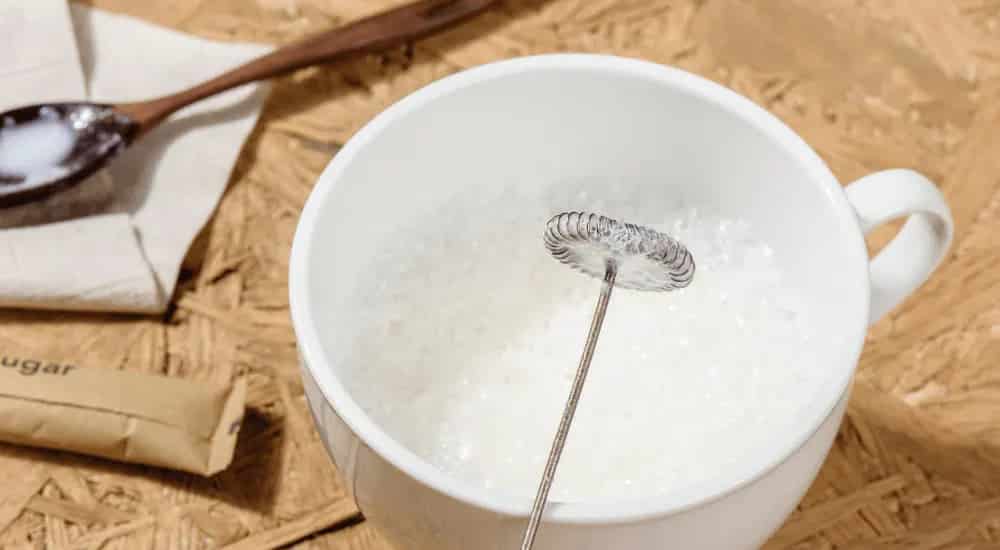 Milchschaum per Hand