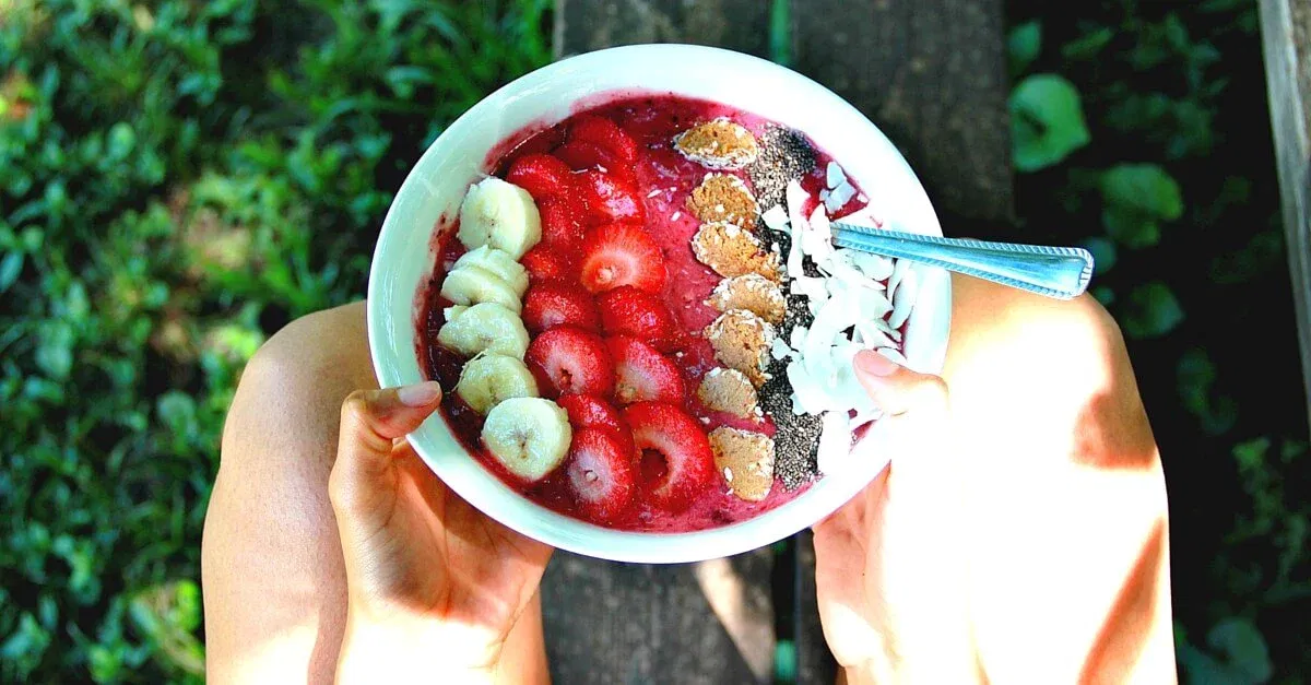Acai Bowl: Unser Rezept für das leckere & gesunde Frühstück