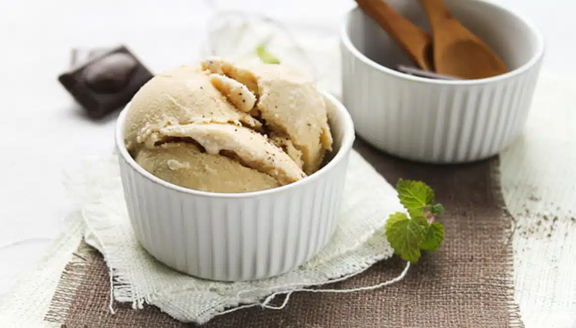 Unser Tipp für heiße Tage: Kaffee Eis selber machen