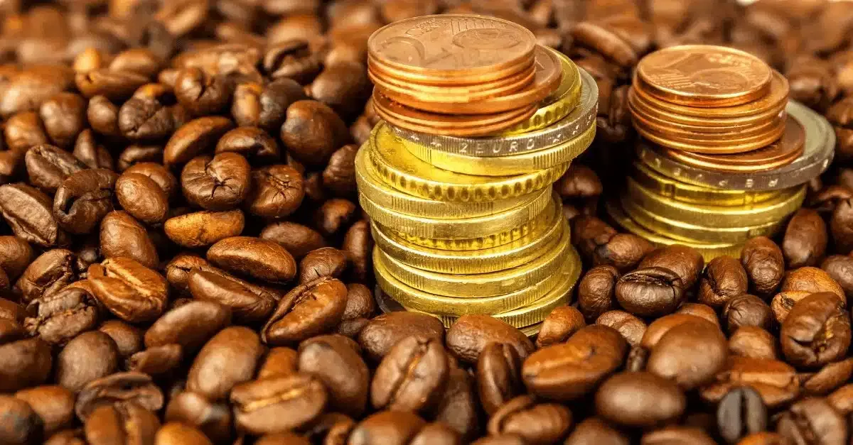 Kaffee Weltmarktpreis: Wie er entsteht und ob Fairtrade Kaffeebauern nutzt