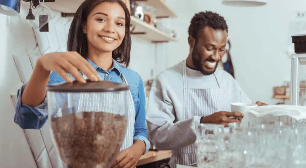 Barista bei der Arbeit