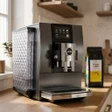 Jura Z10 — Cold Brew Vollautomat mit 51 Spezialitäten (EA & EB im Vergleich)