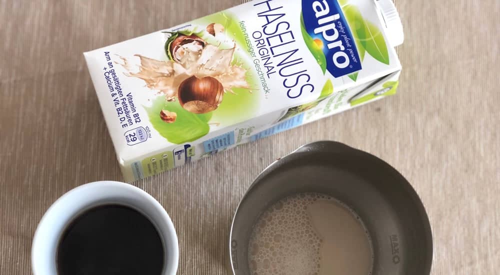 Milchersatz - Haselnussmilch